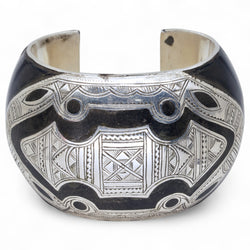Mammoth Ebony Tuareg Cuff