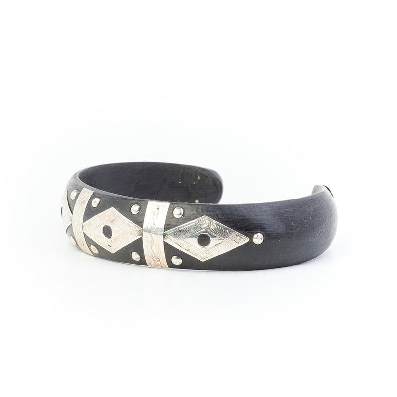 Diamond Eye Cuff