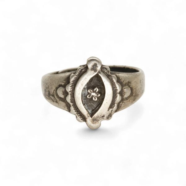Yoni Ring