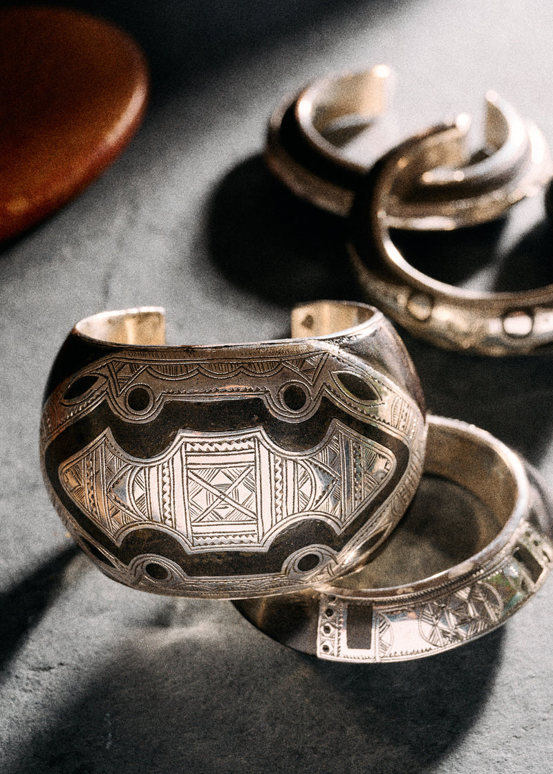 Mammoth Ebony Tuareg Cuff