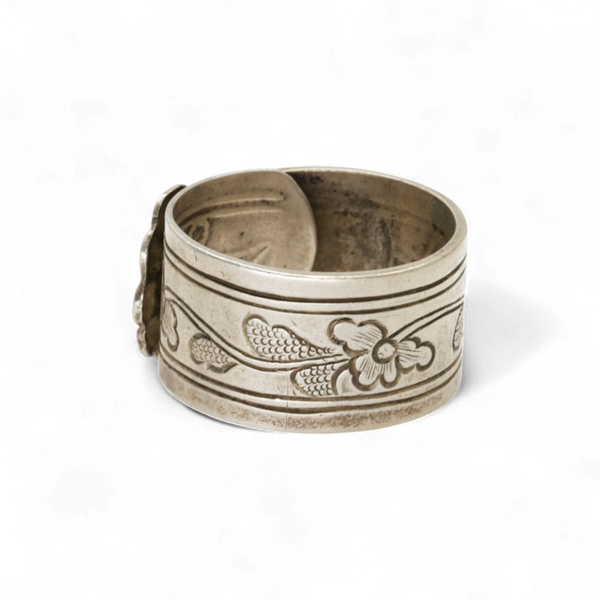 Chinese Moth Band Ring