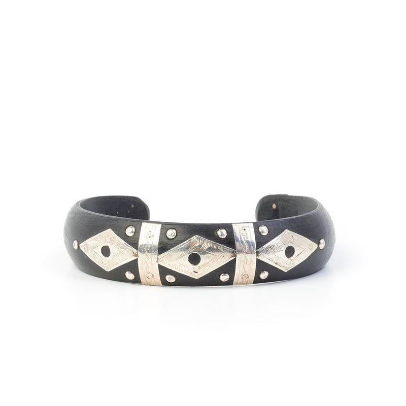 Diamond Eye Cuff