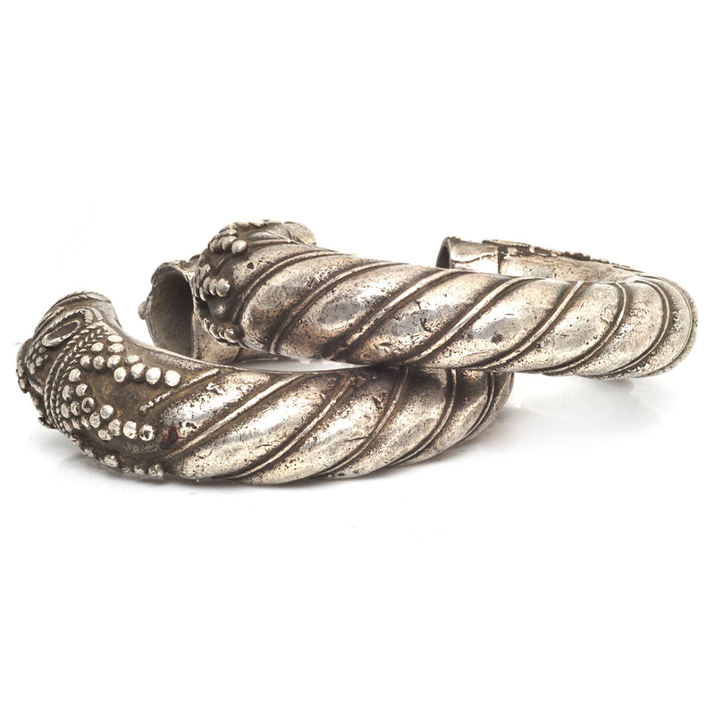 Makara Twist Cuff Sets